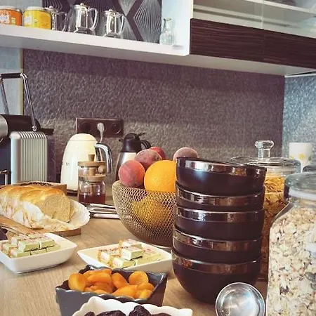 Le240b #5 Bed & Breakfast *