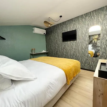 Le240b #5 Panzió Saint-Mard